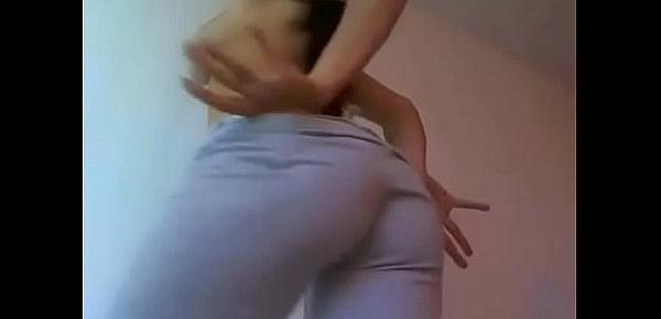  Sexy Cam Girl Yoga Pants Tease - MP4 High Quality